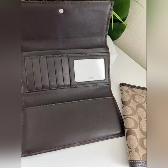 COACH Wallet Slim Trifold In Signature Canvas and Smooth Leather Brown - Picture 3 of 5